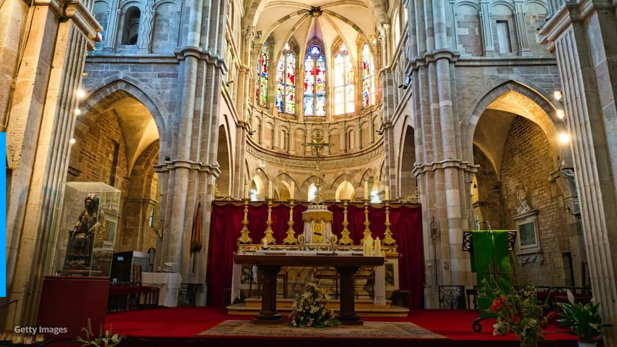 615c962471a0642948a3dd22 o U v2