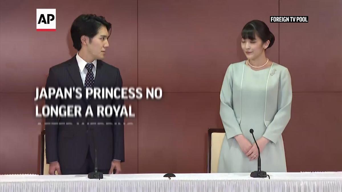 6178593c78856f2b41c1796b o U v2