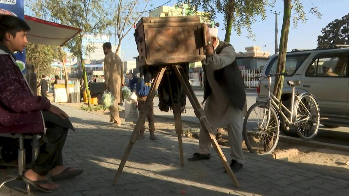 619a404da9d56a2ae7fd0db2 o U v2