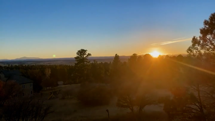 61a1b2a8709d50218857923c o U v2