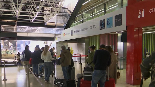 61ae1a91cf09e433d9af2b23 o U v2