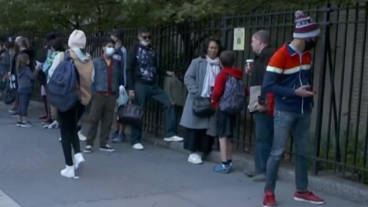 61aea8a94b8a6404eebd62b2 o U v2