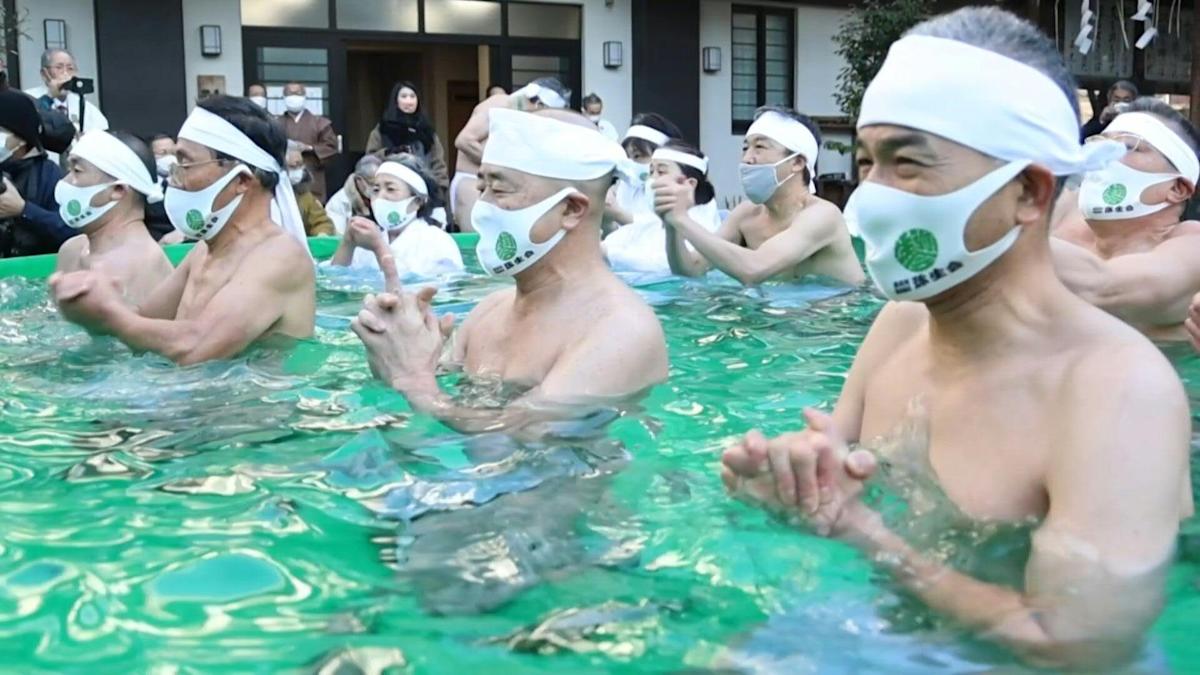 61dad88d4b8a6404ee4d596a o U v2